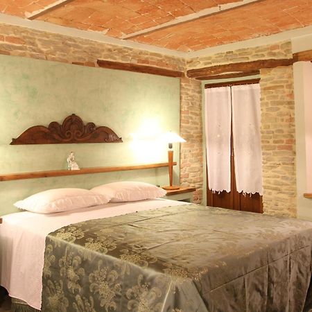 Agriturismo Ercolana Villa Neviglie Room photo