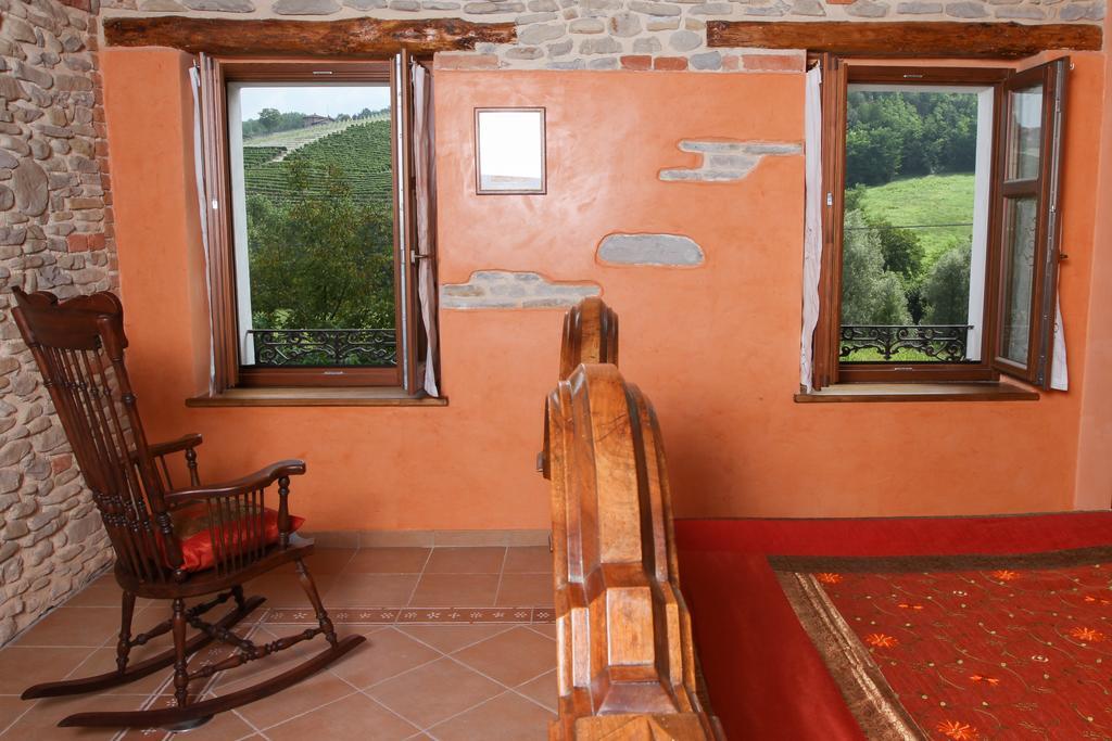 Agriturismo Ercolana Neviglie Exterior photo